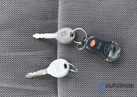 1999 Jeep Grand Cherokee Laredo из США, поврежденный, VIN 1J4GW58S1XC673530